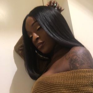 Meet your Posher, Vanity